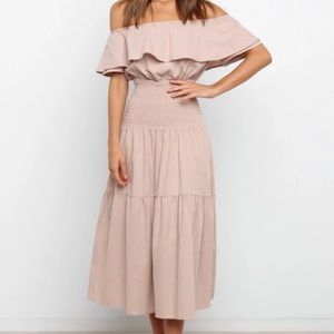 NWT Petal & Pup Ealand Blush Off Shoulder Midi Dress Maternity Size 6